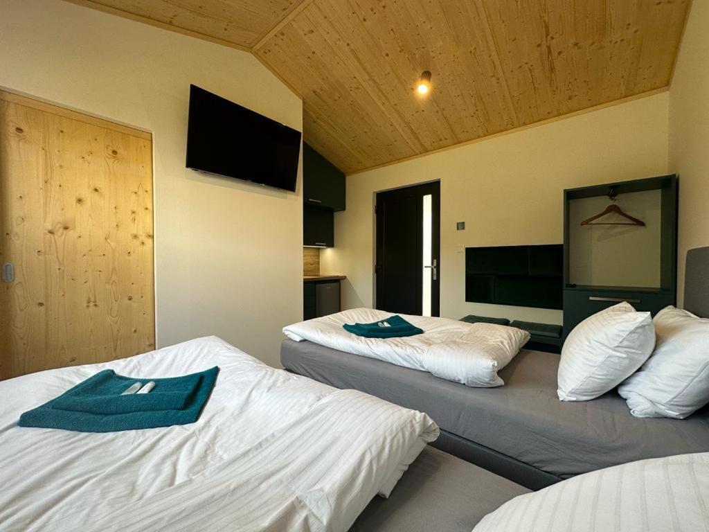 Pension Skylark Pardubice Exterior foto