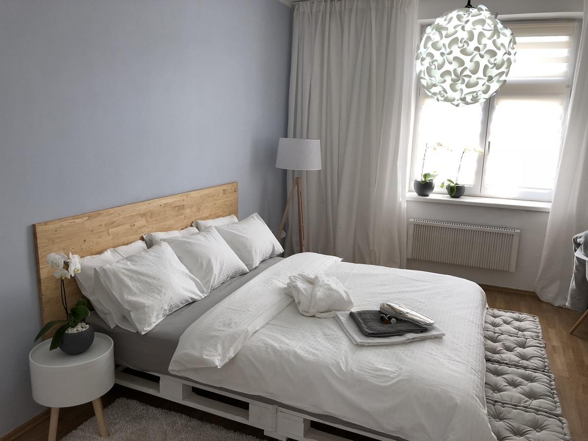 Pension Skylark Pardubice Exterior foto